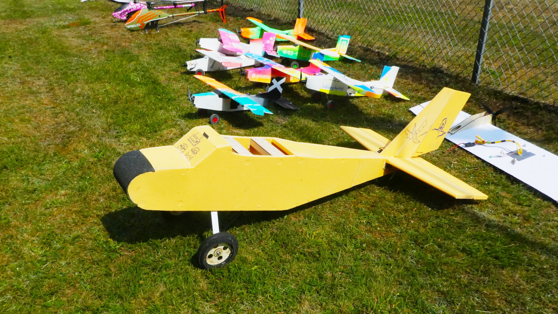 2026-08-15 AWF 005 Mutterflieger und Kinder